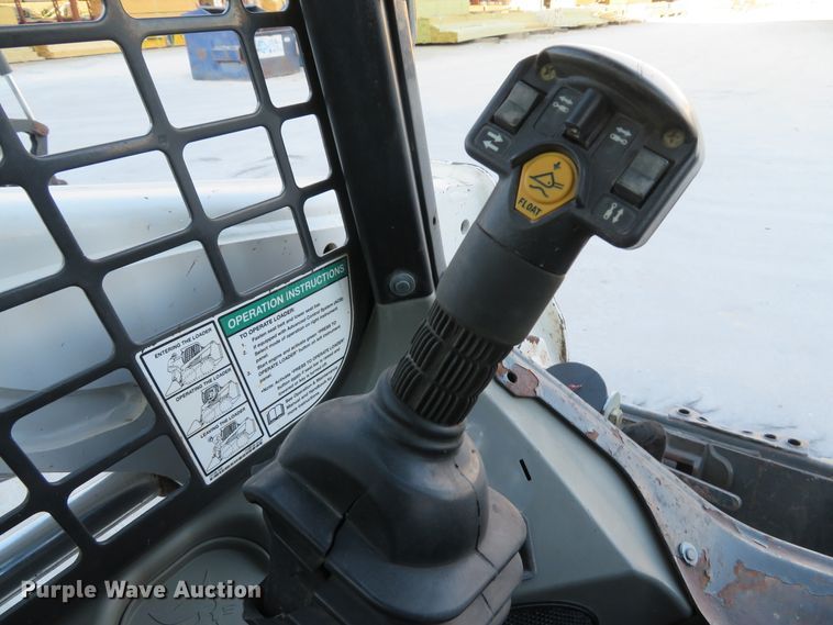 image for item FP9459 2015 Bobcat T550  tracked skid steer loader