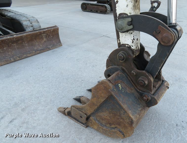 image for item FP9460 2012 Bobcat E32  mini excavator