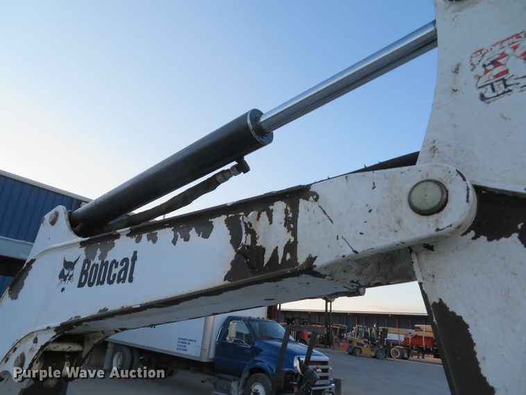 image for item FP9460 2012 Bobcat E32  mini excavator