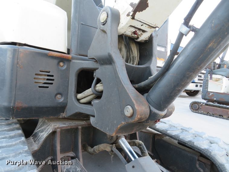 image for item FP9460 2012 Bobcat E32  mini excavator