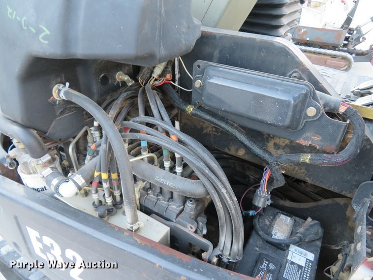 image for item FP9460 2012 Bobcat E32  mini excavator