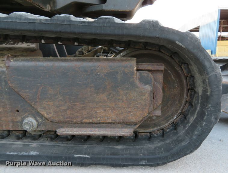 image for item FP9460 2012 Bobcat E32  mini excavator