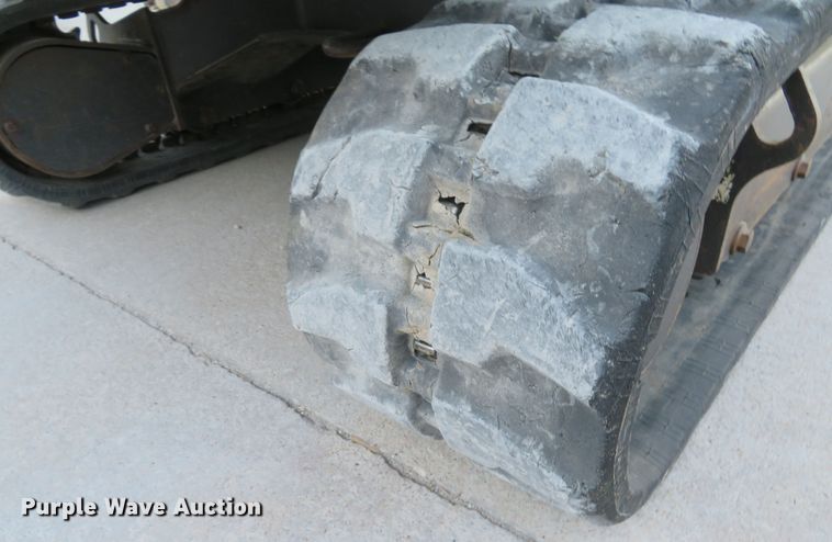 image for item FP9460 2012 Bobcat E32  mini excavator