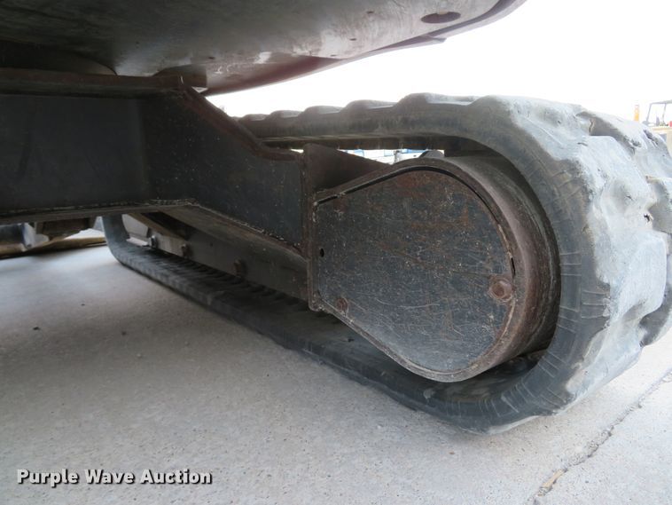 image for item FP9460 2012 Bobcat E32  mini excavator