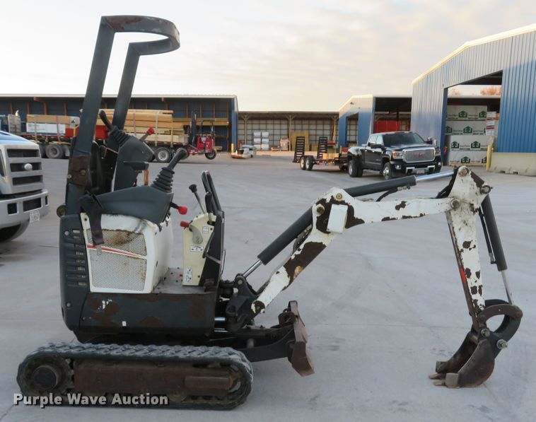 image for item FP9461 2013 Bobcat 418  mini excavator