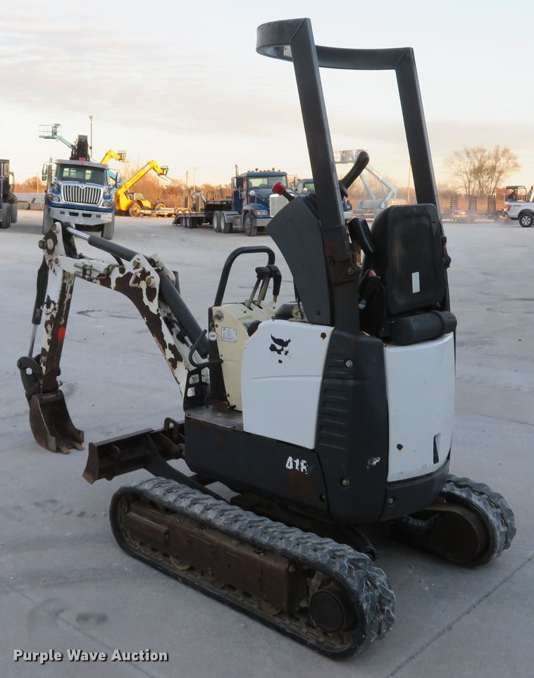 image for item FP9461 2013 Bobcat 418  mini excavator