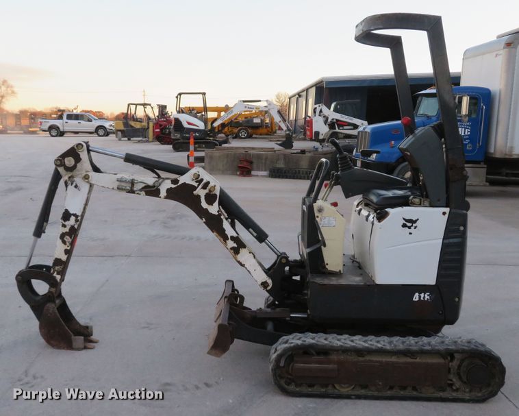 image for item FP9461 2013 Bobcat 418  mini excavator