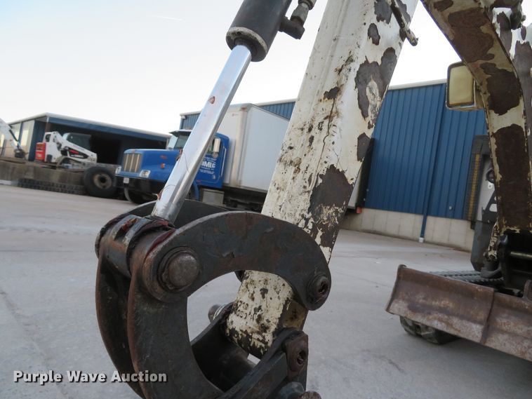 image for item FP9461 2013 Bobcat 418  mini excavator