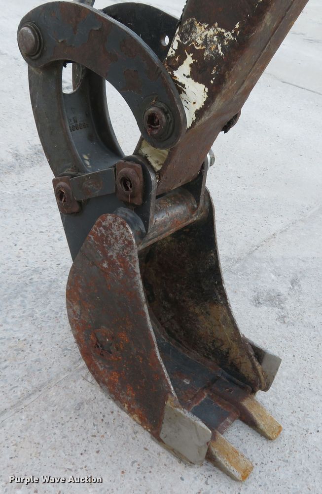 image for item FP9461 2013 Bobcat 418  mini excavator