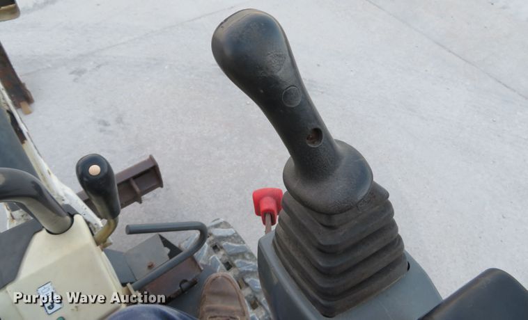 image for item FP9461 2013 Bobcat 418  mini excavator