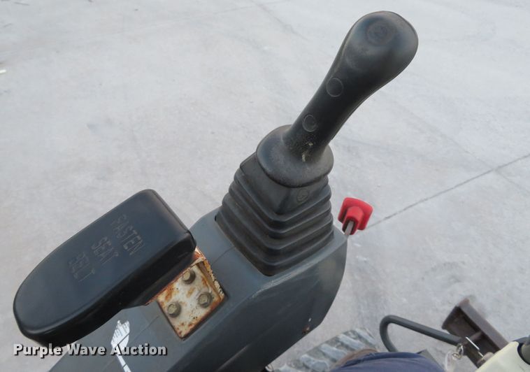 image for item FP9461 2013 Bobcat 418  mini excavator