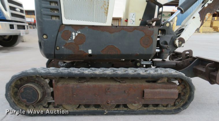 image for item FP9461 2013 Bobcat 418  mini excavator