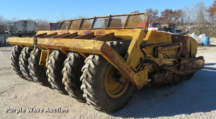 image for item FP9464 1998 Reynolds 17C  scraper