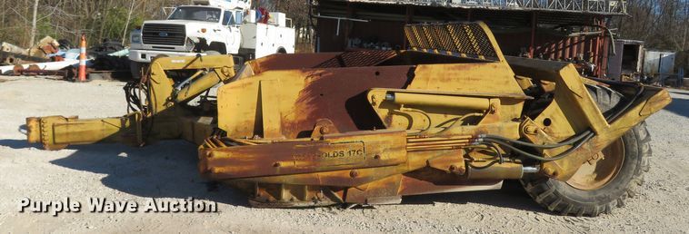 image for item FP9464 1998 Reynolds 17C  scraper