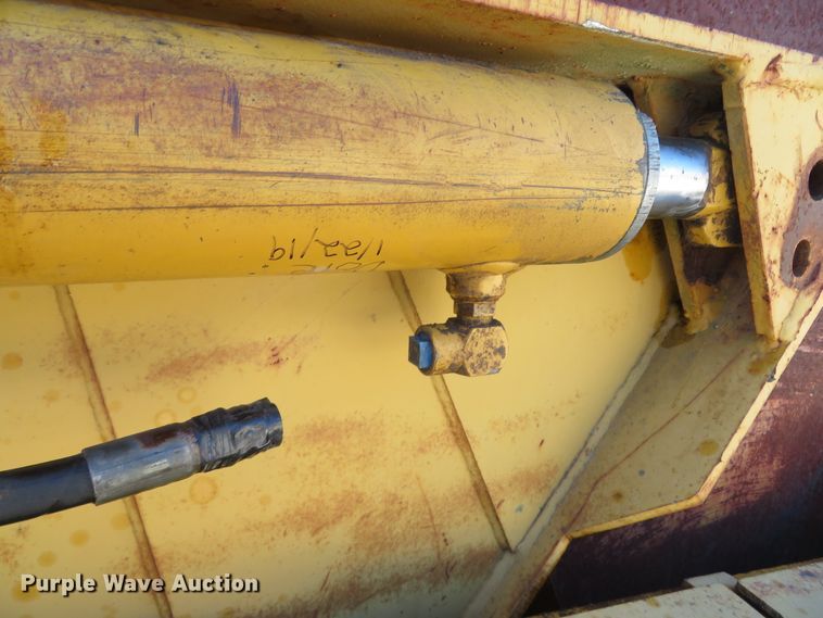 image for item FP9464 1998 Reynolds 17C  scraper