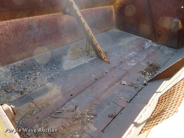 image for item FP9464 1998 Reynolds 17C  scraper