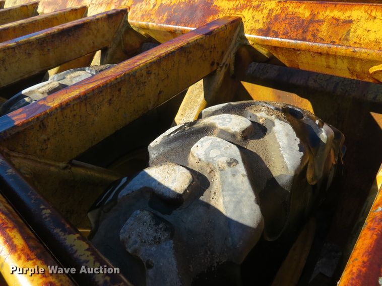 image for item FP9464 1998 Reynolds 17C  scraper