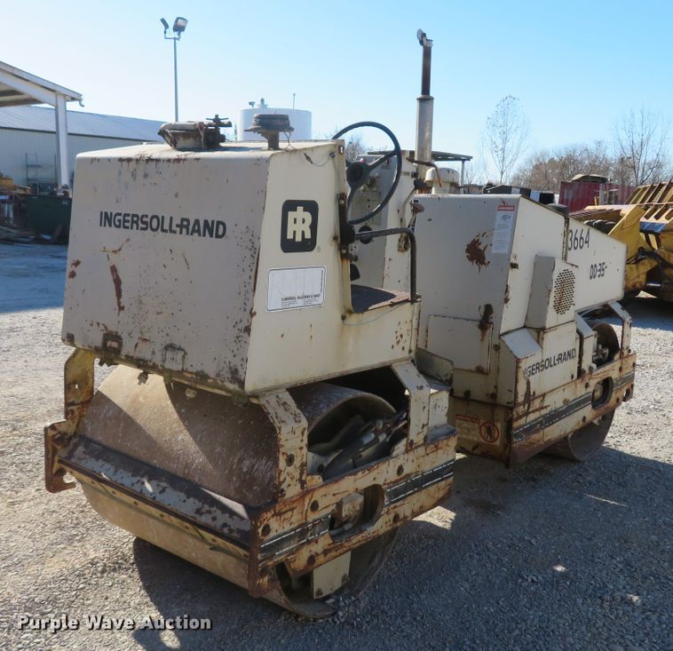 image for item FP9465 1988 Ingersoll Rand DD-35  double drum vibratory roller