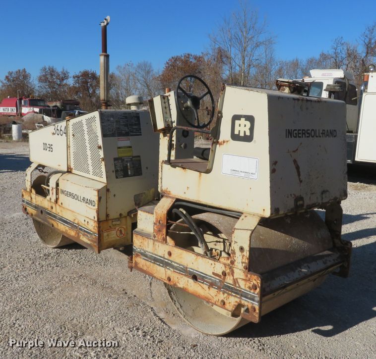 image for item FP9465 1988 Ingersoll Rand DD-35  double drum vibratory roller
