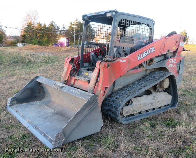 image for item FP9466 2016 Kubota SVL95-2S  tracked skid steer loader