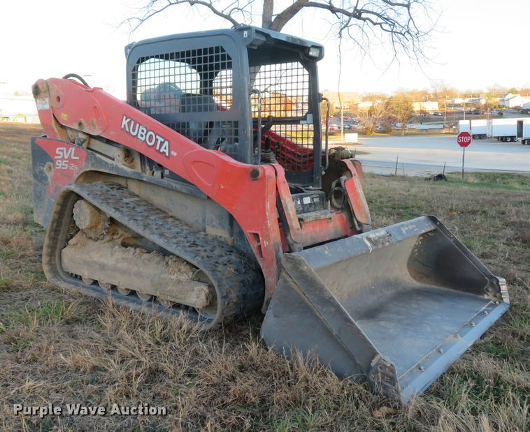 image for item FP9466 2016 Kubota SVL95-2S  tracked skid steer loader