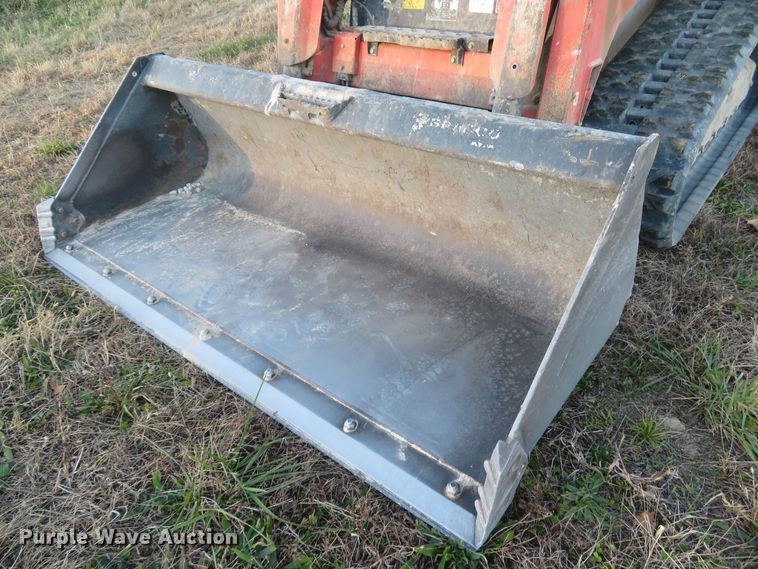 image for item FP9466 2016 Kubota SVL95-2S  tracked skid steer loader