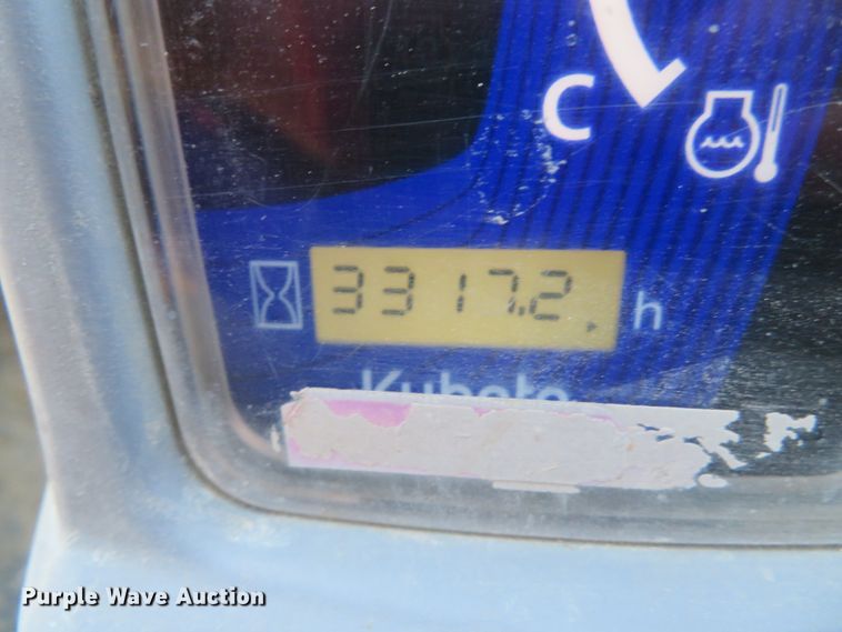 image for item FP9466 2016 Kubota SVL95-2S  tracked skid steer loader