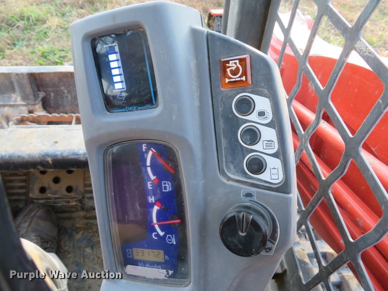 image for item FP9466 2016 Kubota SVL95-2S  tracked skid steer loader