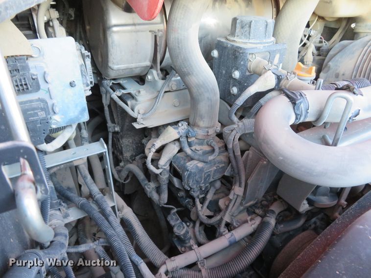 image for item FP9466 2016 Kubota SVL95-2S  tracked skid steer loader