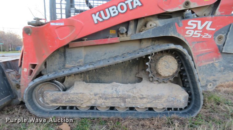 image for item FP9466 2016 Kubota SVL95-2S  tracked skid steer loader