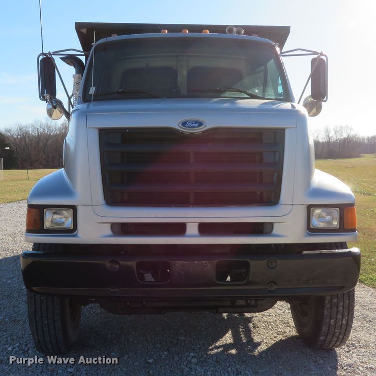 image for item FP9484 1997 Ford L8000  dump truck