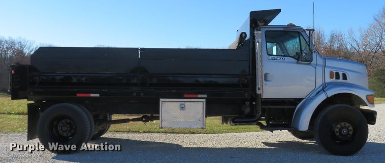 image for item FP9484 1997 Ford L8000  dump truck
