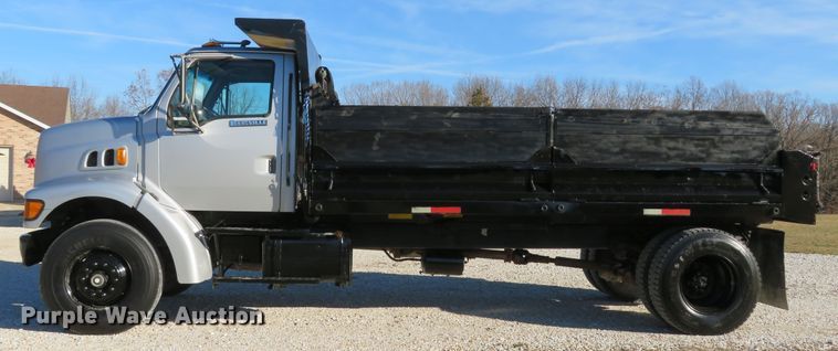 image for item FP9484 1997 Ford L8000  dump truck