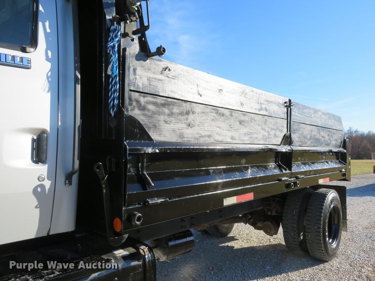 image for item FP9484 1997 Ford L8000  dump truck