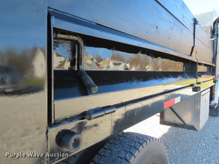 image for item FP9484 1997 Ford L8000  dump truck