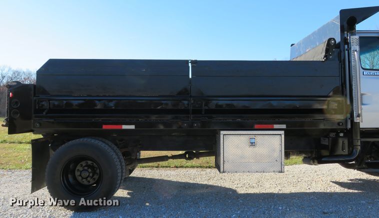 image for item FP9484 1997 Ford L8000  dump truck