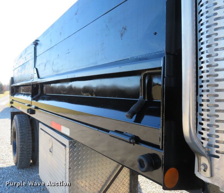 image for item FP9484 1997 Ford L8000  dump truck
