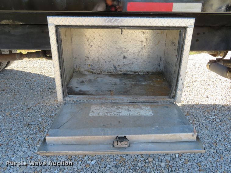 image for item FP9484 1997 Ford L8000  dump truck