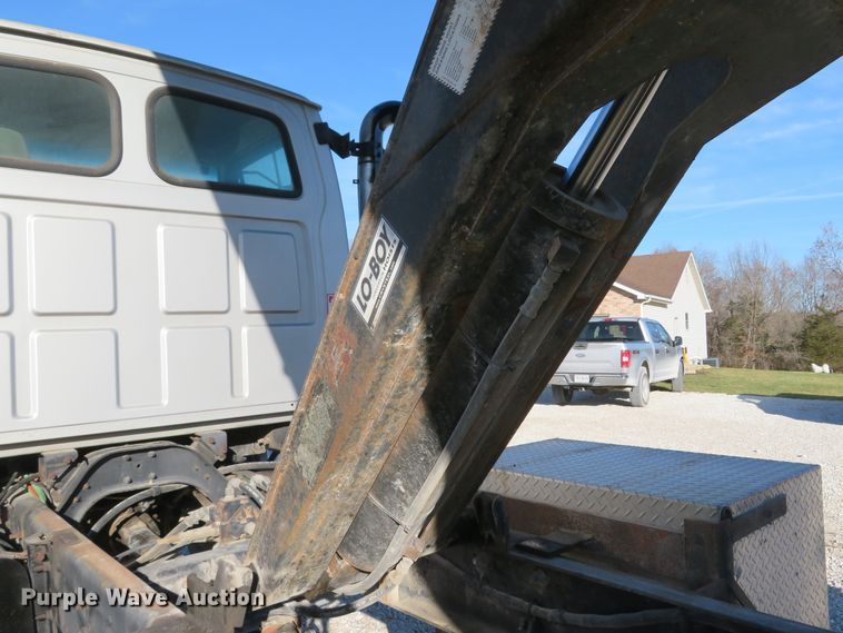 image for item FP9484 1997 Ford L8000  dump truck