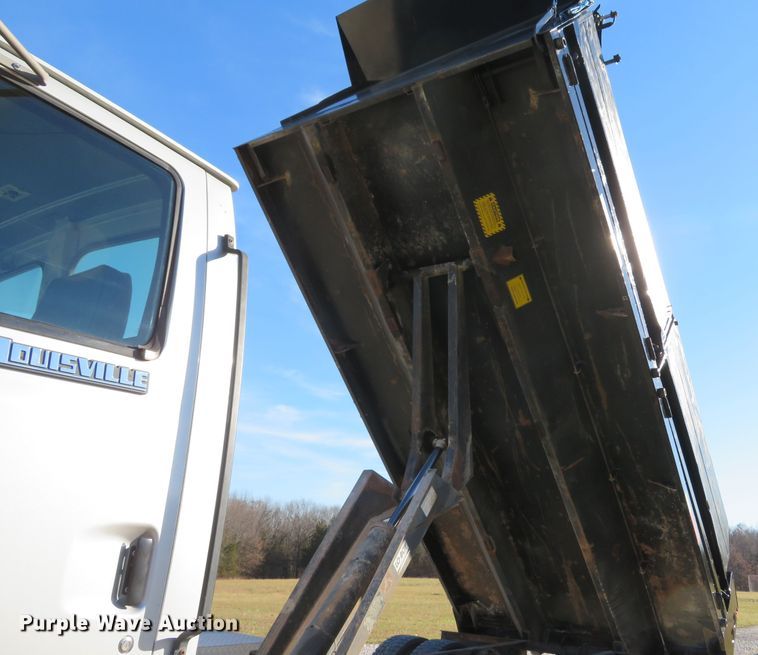 image for item FP9484 1997 Ford L8000  dump truck