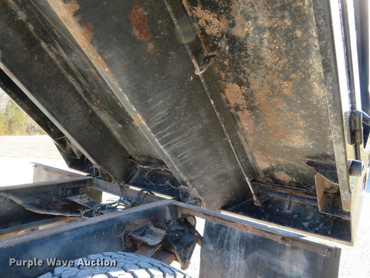 image for item FP9484 1997 Ford L8000  dump truck