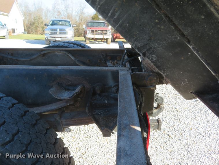 image for item FP9484 1997 Ford L8000  dump truck