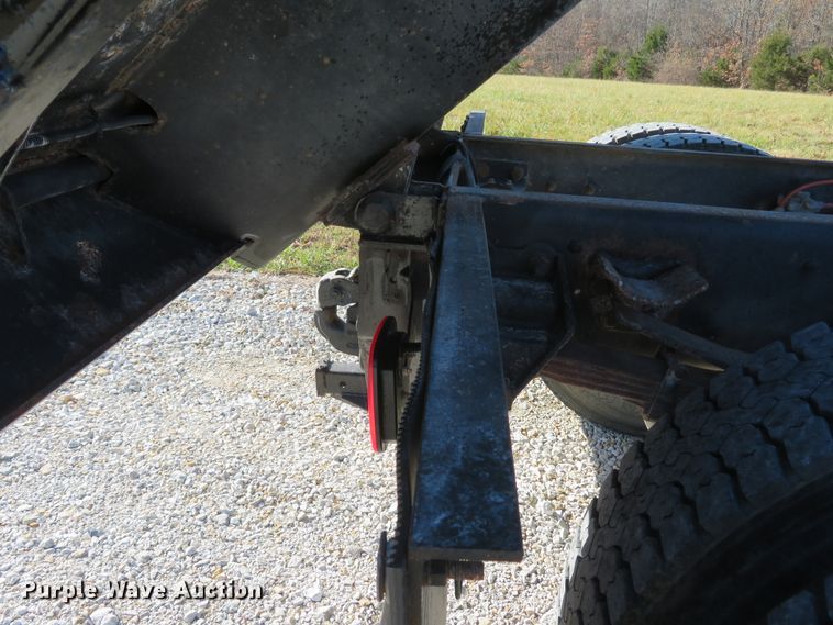 image for item FP9484 1997 Ford L8000  dump truck