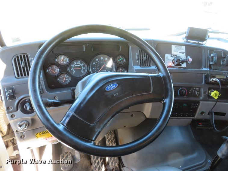 image for item FP9484 1997 Ford L8000  dump truck