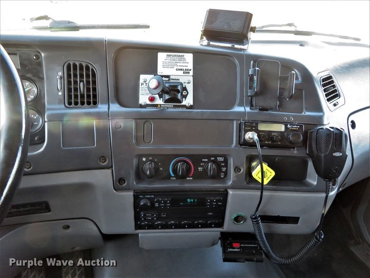 image for item FP9484 1997 Ford L8000  dump truck