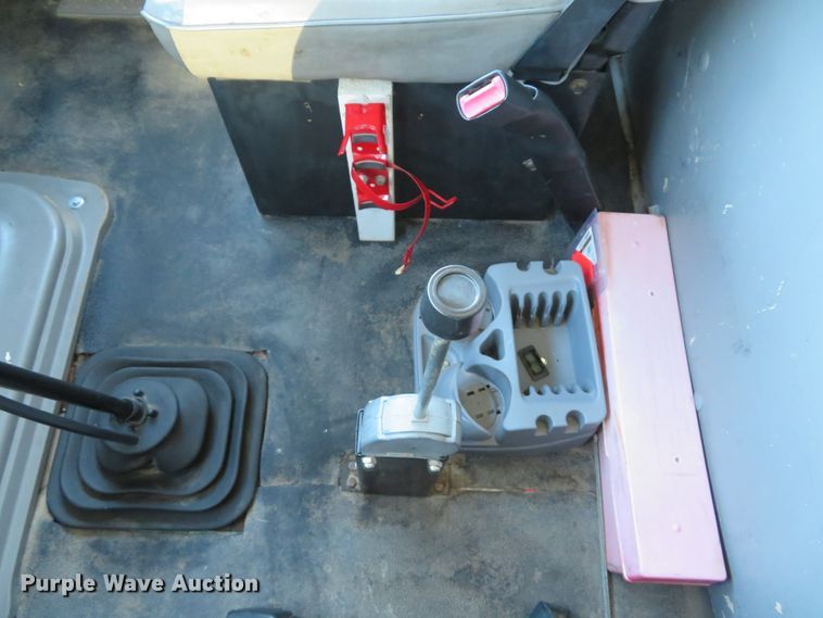 image for item FP9484 1997 Ford L8000  dump truck