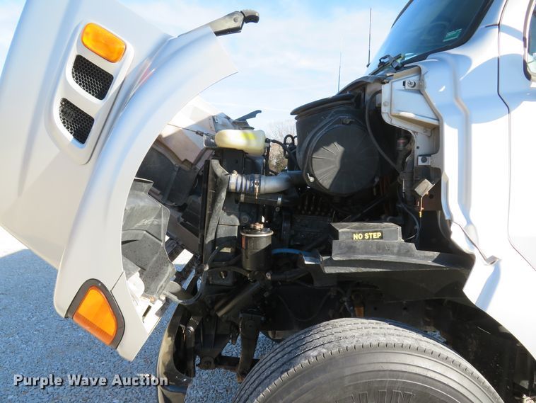 image for item FP9484 1997 Ford L8000  dump truck