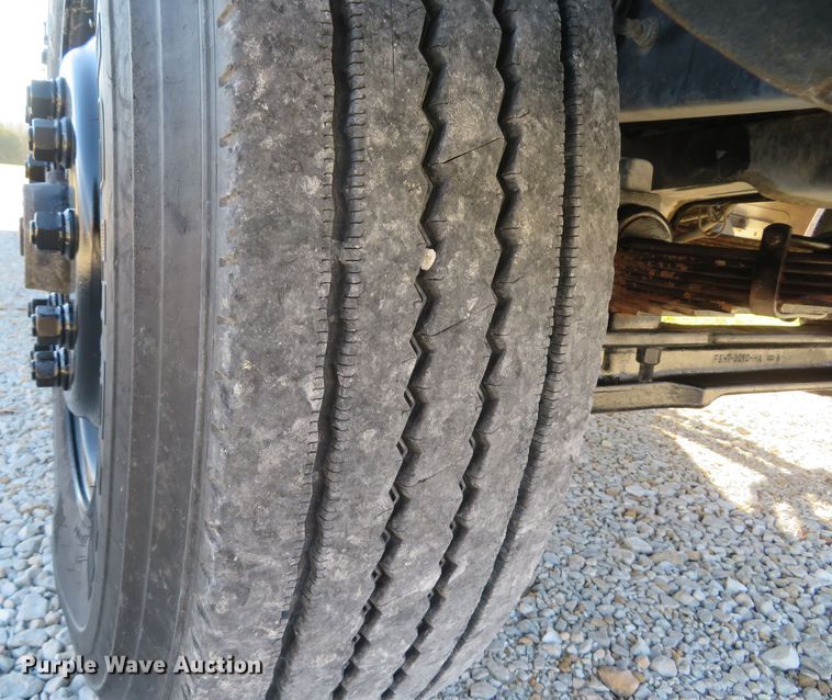 image for item FP9484 1997 Ford L8000  dump truck