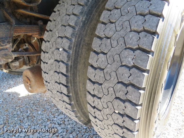 image for item FP9484 1997 Ford L8000  dump truck