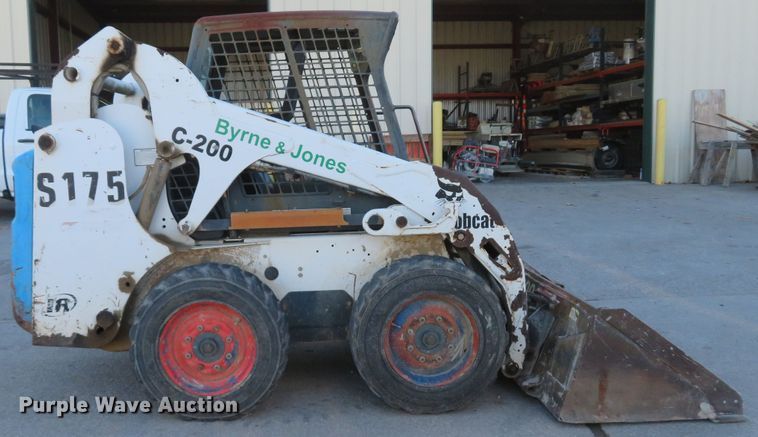 image for item FP9489 2001 Bobcat S175  skid steer loader